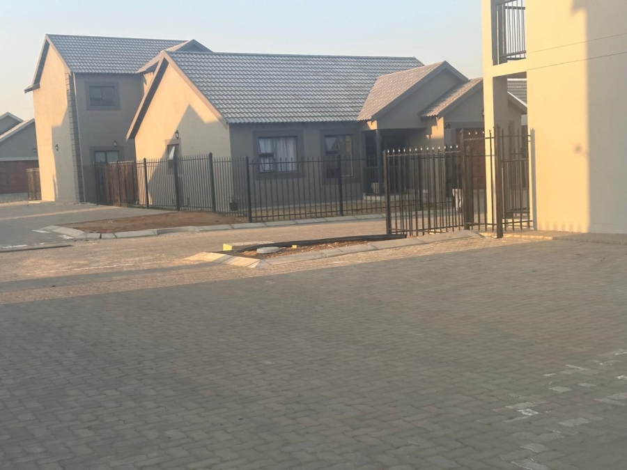 3 Bedroom Property for Sale in Bloemspruit Free State